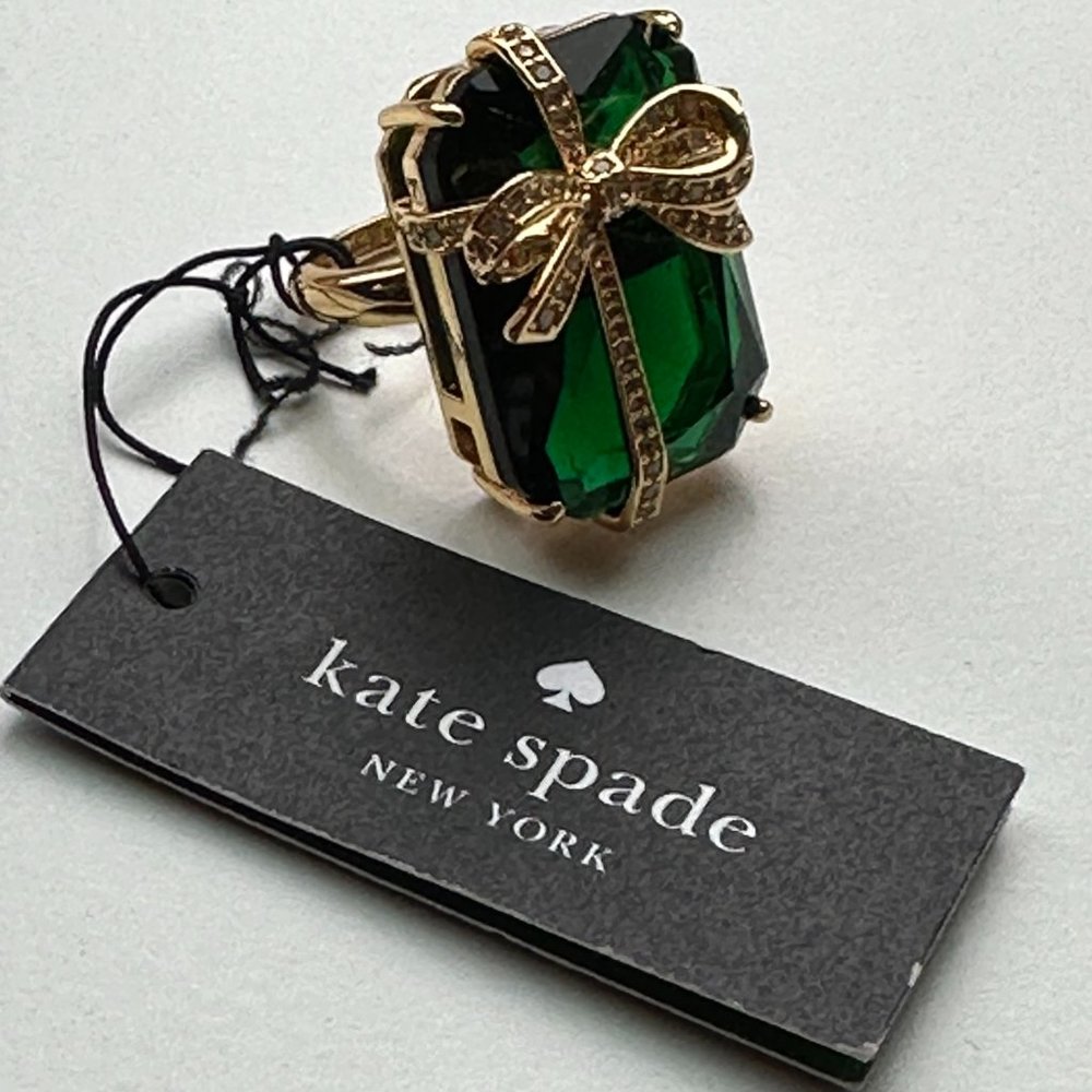 Kate Spade Pave Present Cocktail Ring BNWT and dust bag